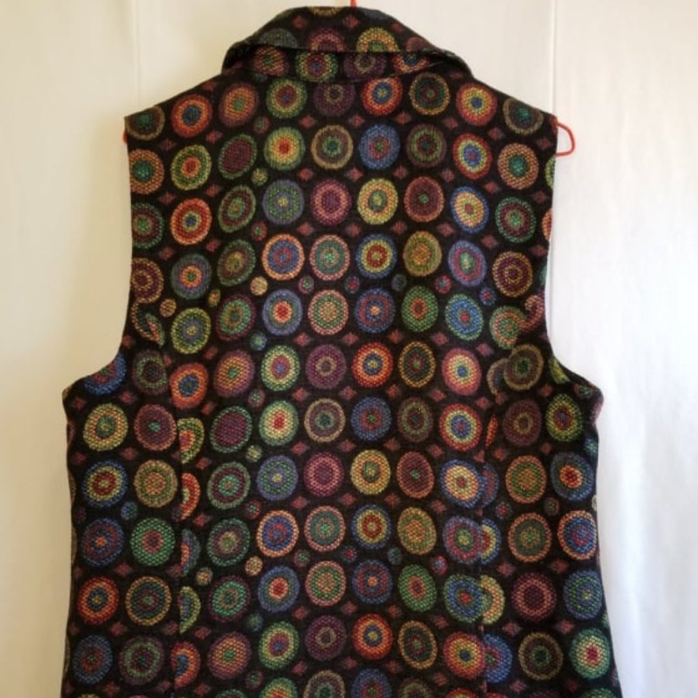 Vest - Picture 3 of 4